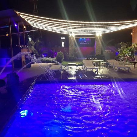 El Valle de Anton Windmill Hostal מראה חיצוני תמונה