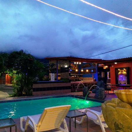 El Valle de Anton Windmill Hostal מראה חיצוני תמונה