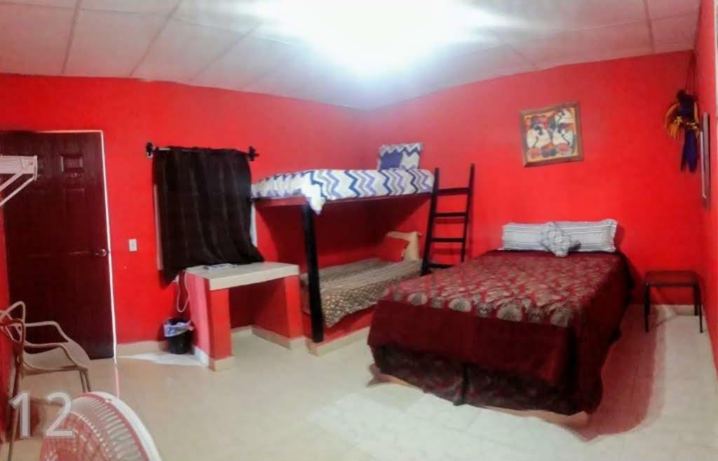 El Valle de Anton Windmill Hostal מראה חיצוני תמונה
