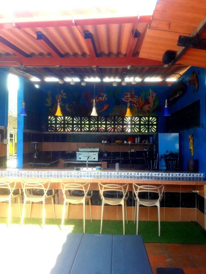 El Valle de Anton Windmill Hostal מראה חיצוני תמונה