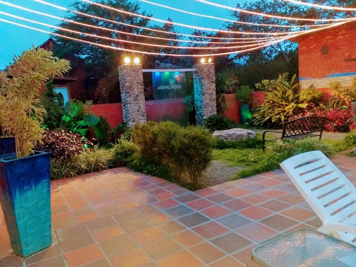 El Valle de Anton Windmill Hostal מראה חיצוני תמונה