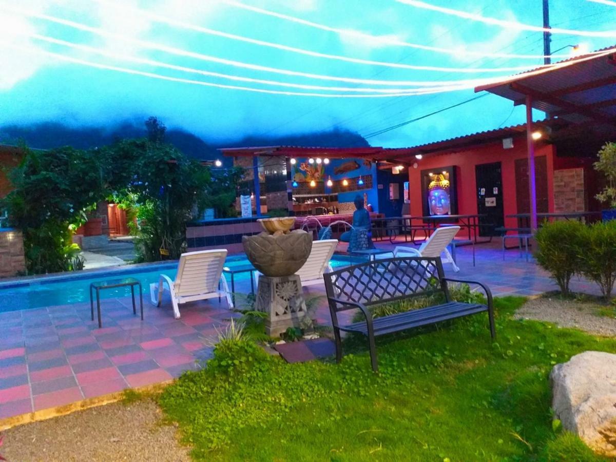 El Valle de Anton Windmill Hostal מראה חיצוני תמונה